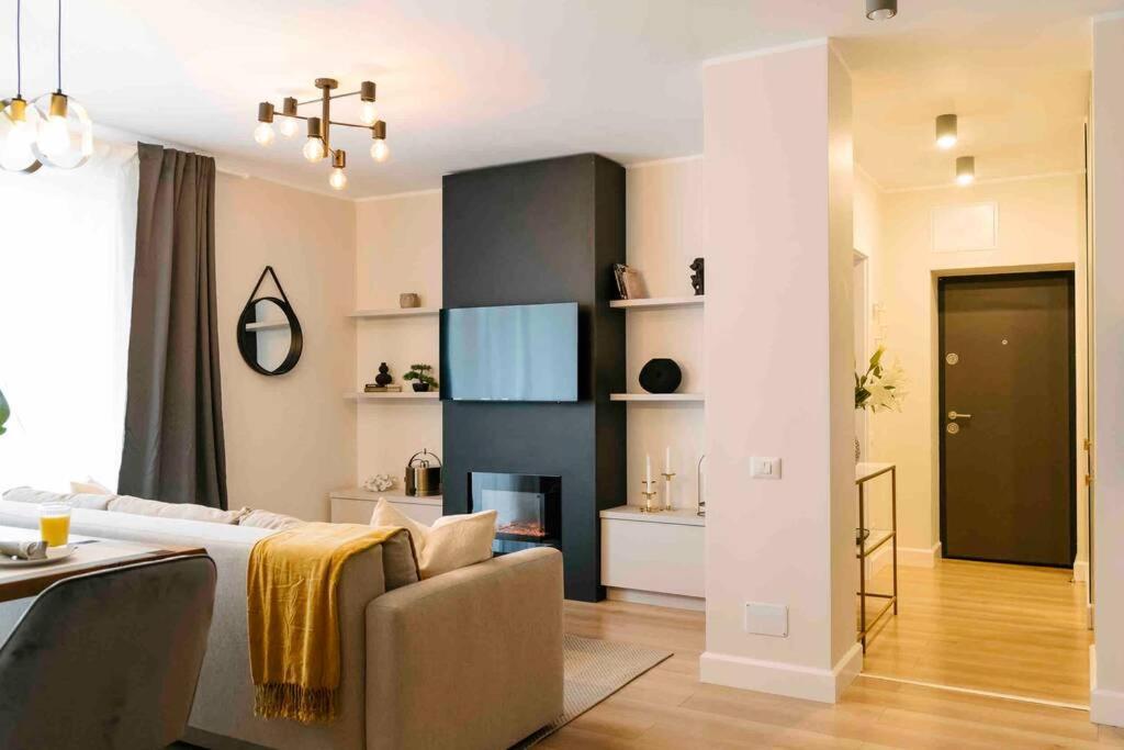 Sunny 2br Flat-top Location-amazing Views Bucarest