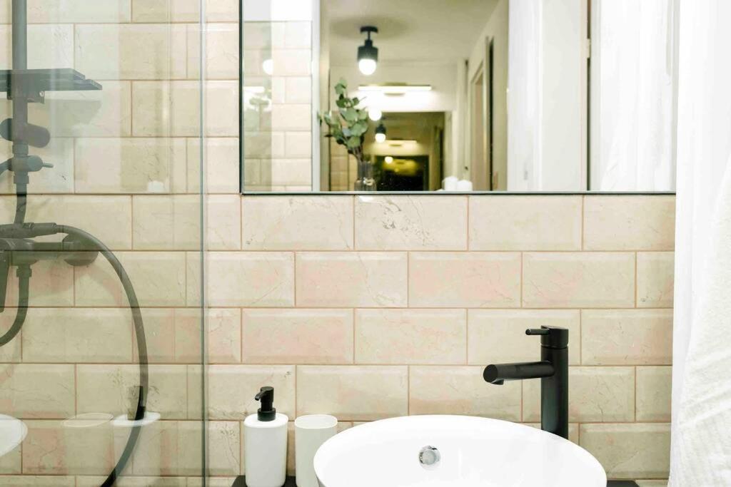 Appartamento Sunny 2br Flat-top Location-amazing Views Bucarest